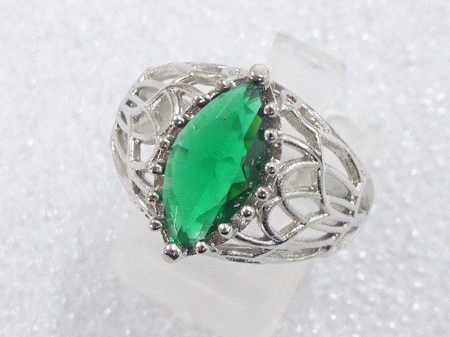 JAPANESE KIMONO / ANTIQUE COLORED STONE RING (SIZE 15.5)